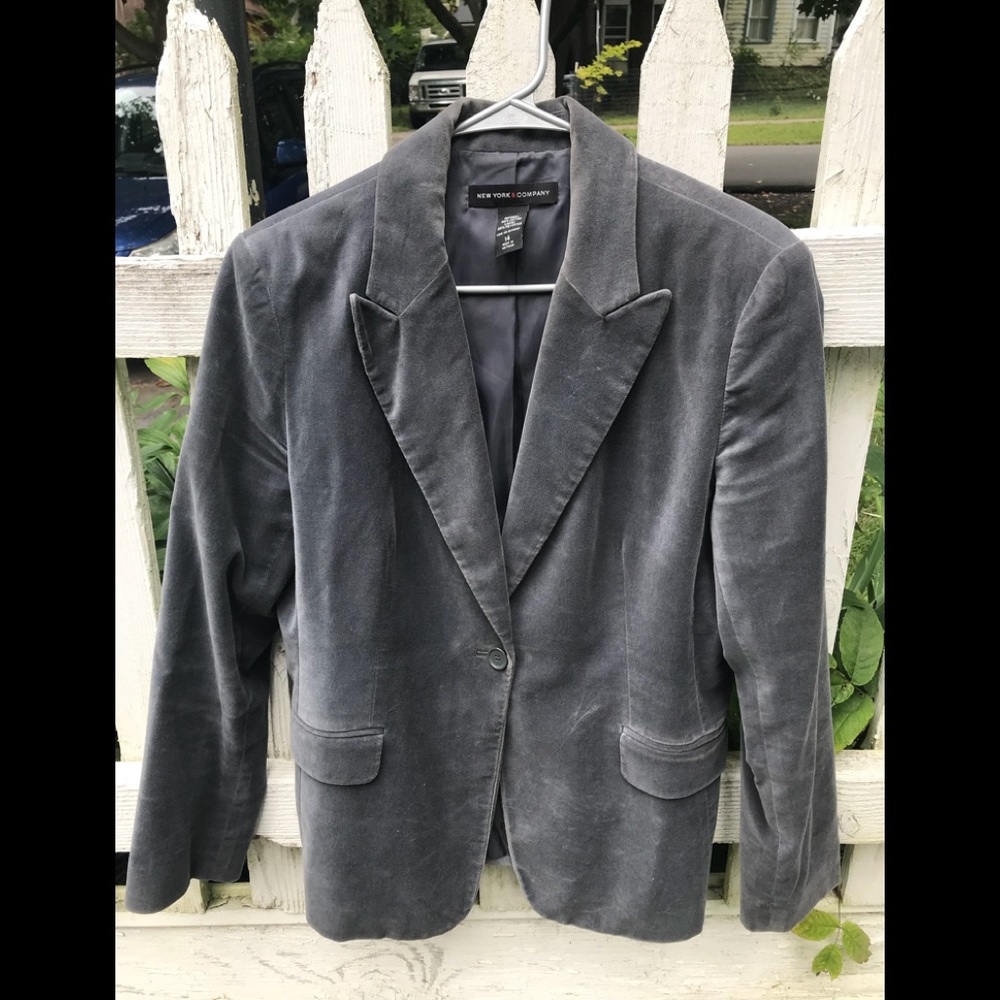 Gray velvet New York & Company blazer, sz 14